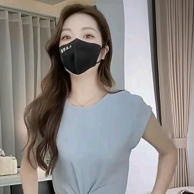 武汉市茗文云服装有限公司-管理小董