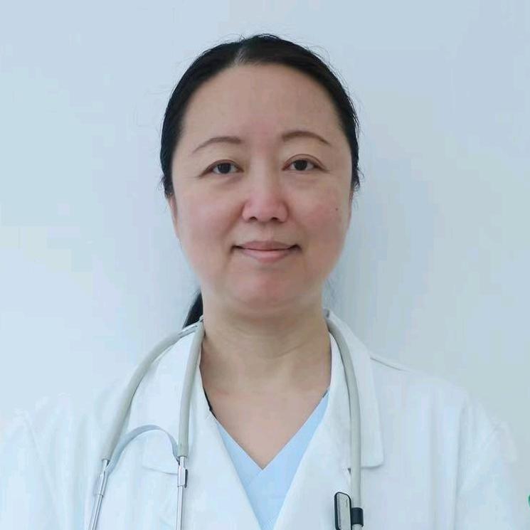 儿科医生李翠玲