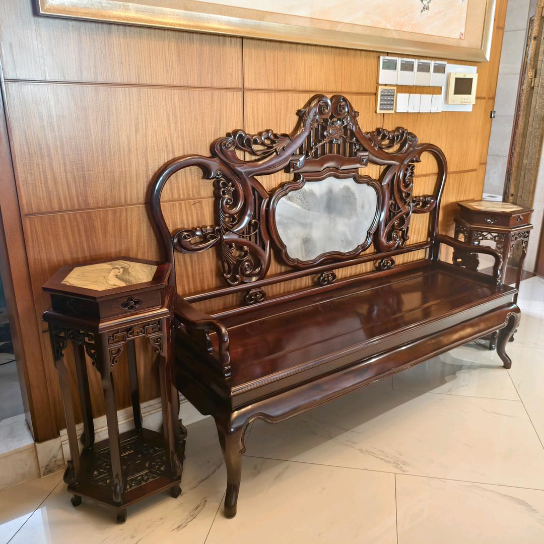 翻新老家具的波哥