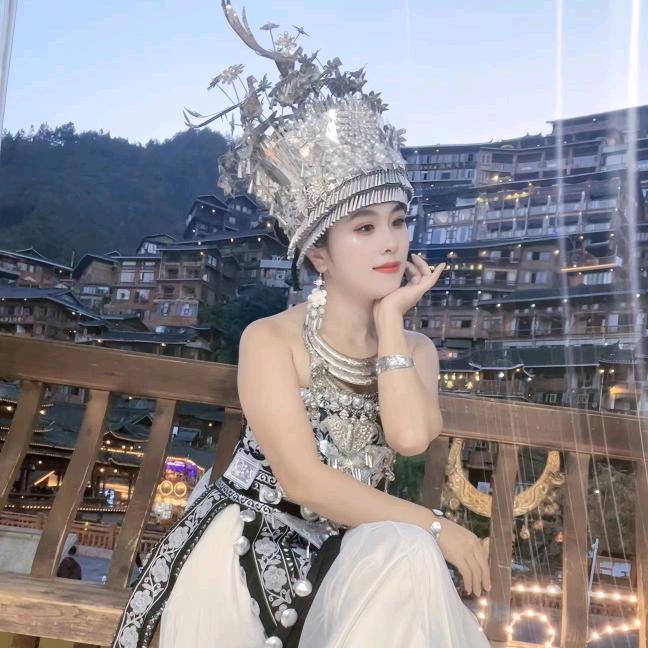 大女人。
