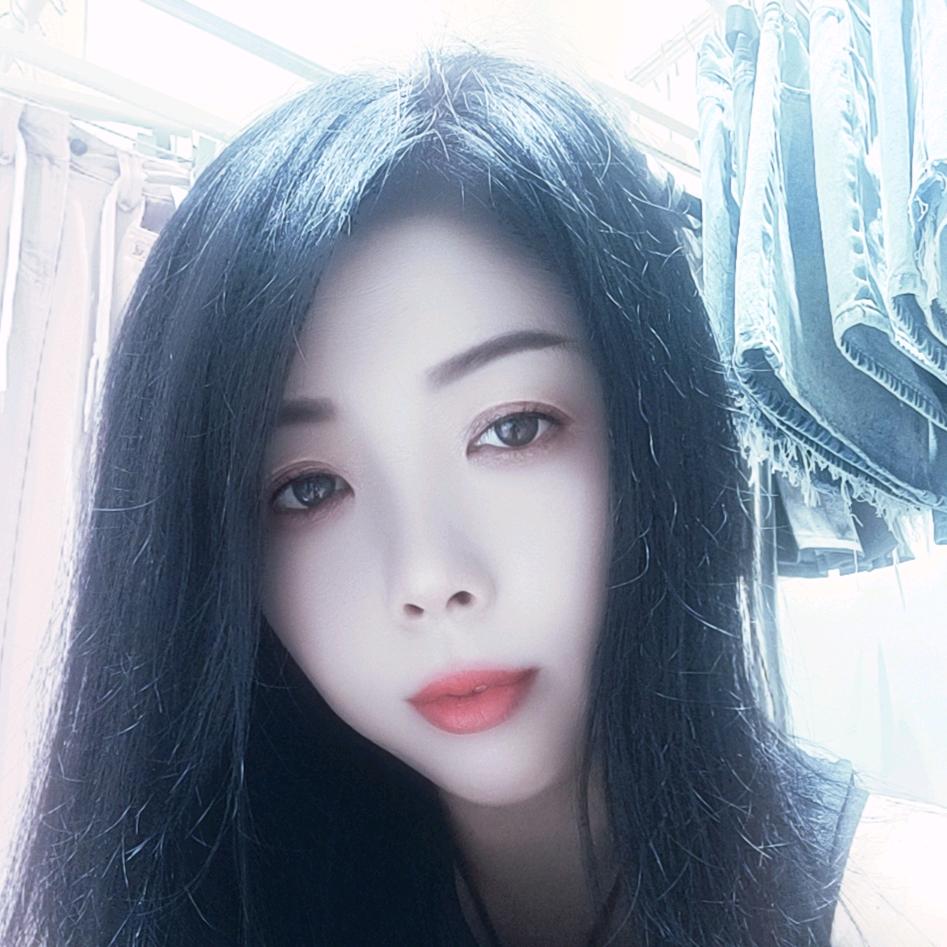 明珠早市全品类女装批发臻时尚