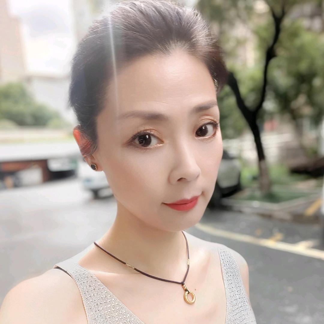 婷妮