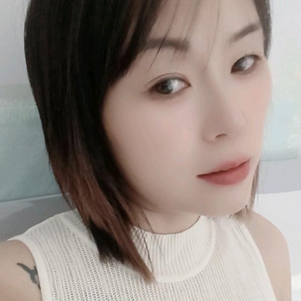 栖花里美妆日化俊姐