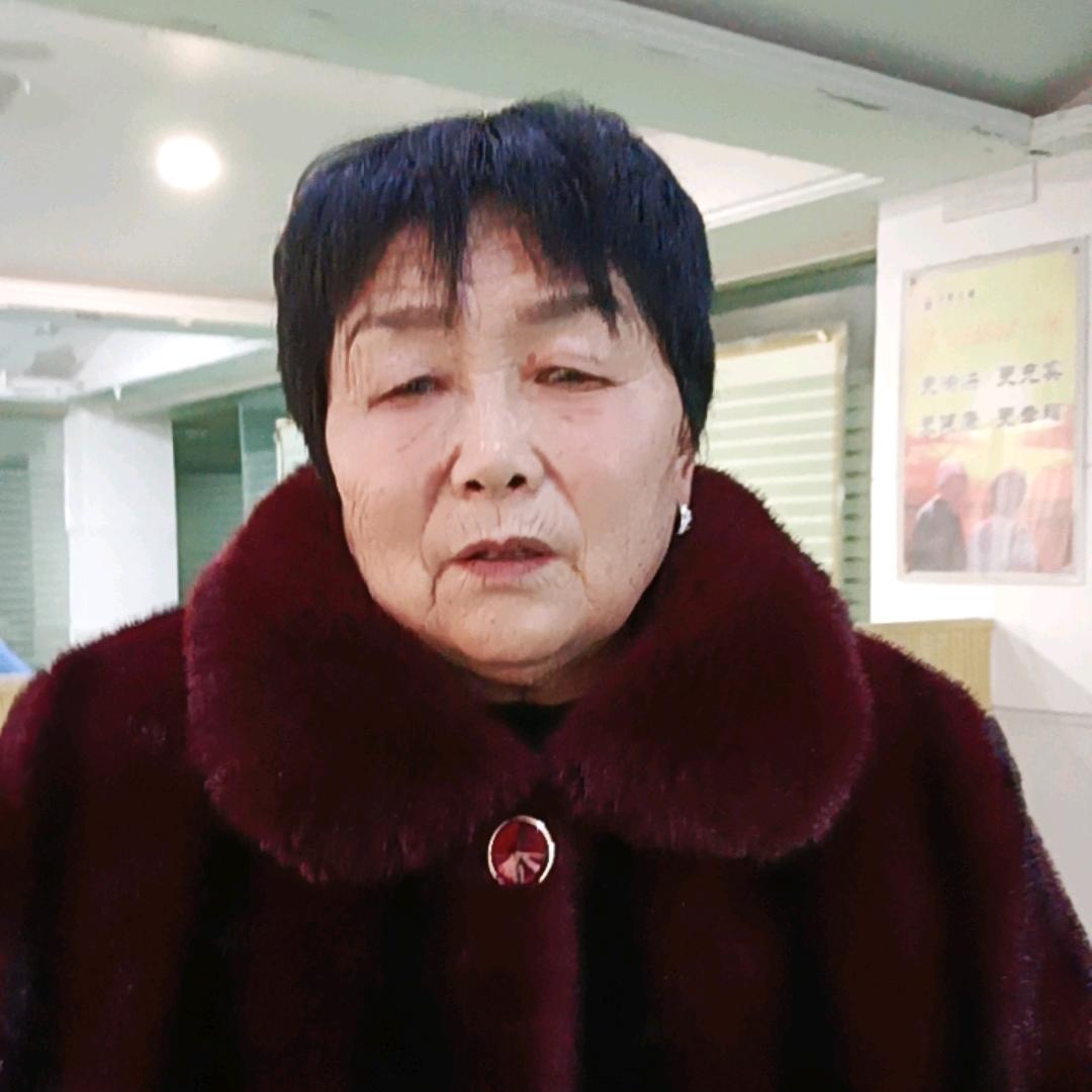 快乐的老太太