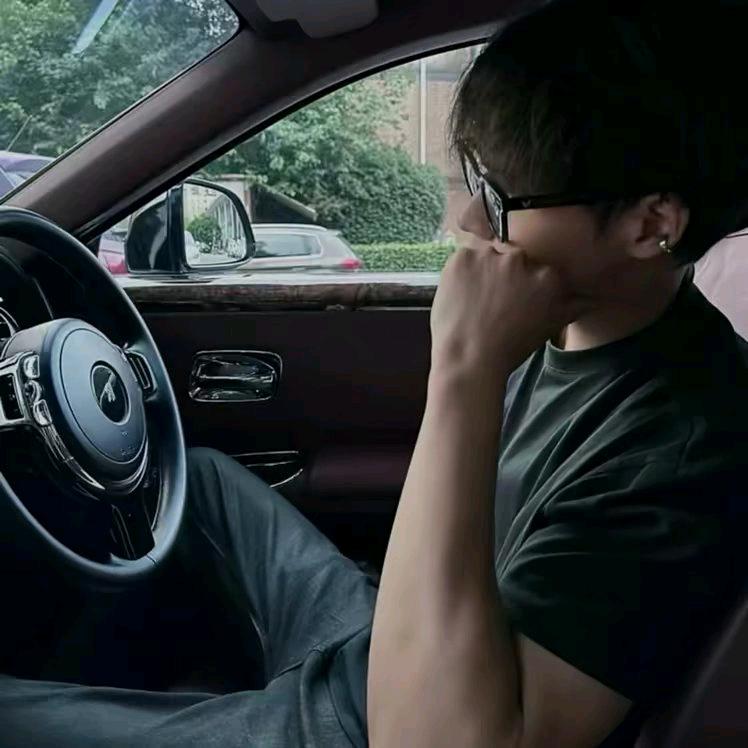 摩卡咖啡♌️不加冰(一喝咖啡☕️就头晕)