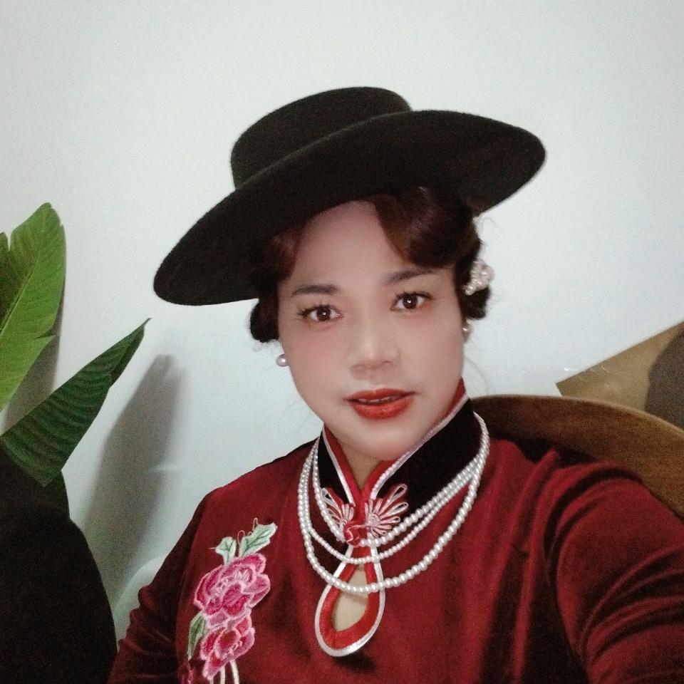 美丽的芳芳姐