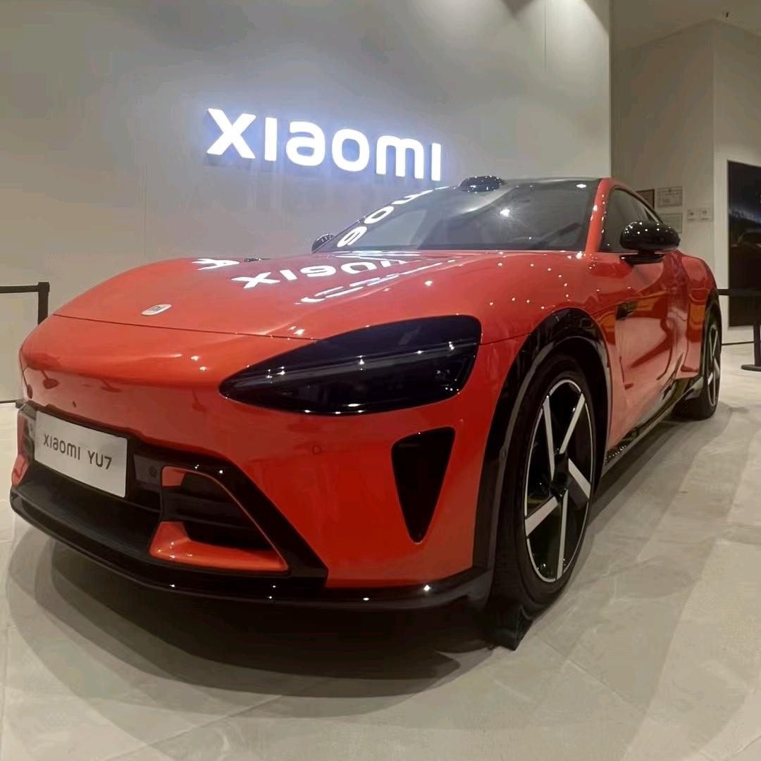 王阿姨在无锡卖小米汽车