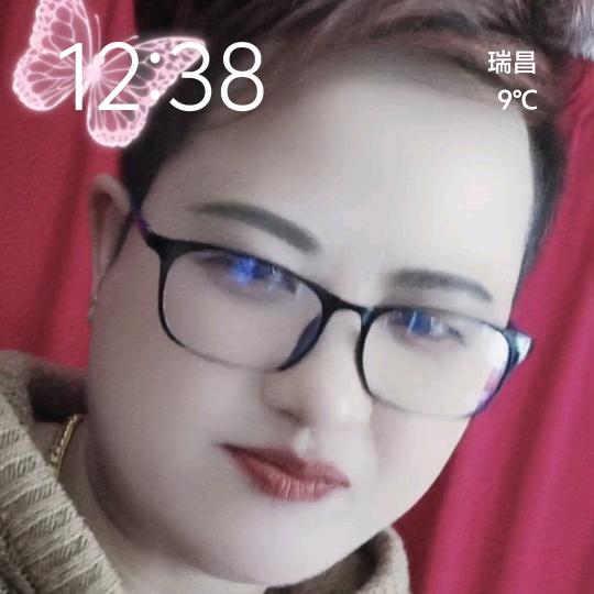 倔强的人喜欢唱歌……