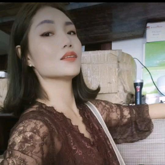 美美🎀