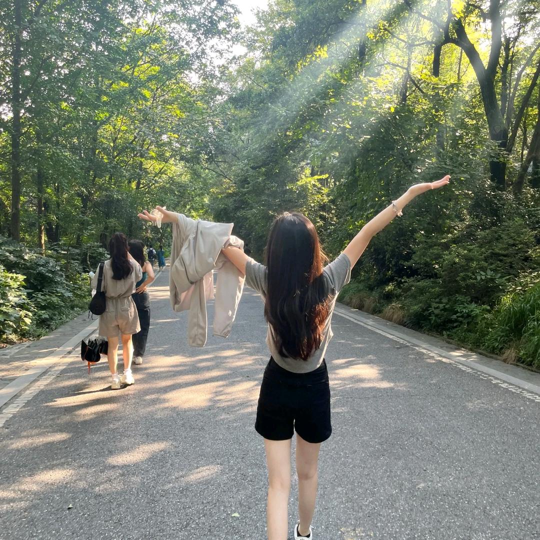 荔枝吱吱