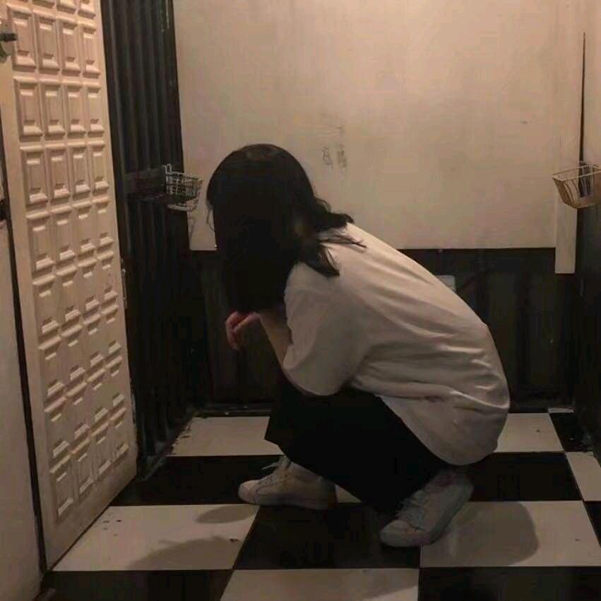 黎漾（简洁可伶）