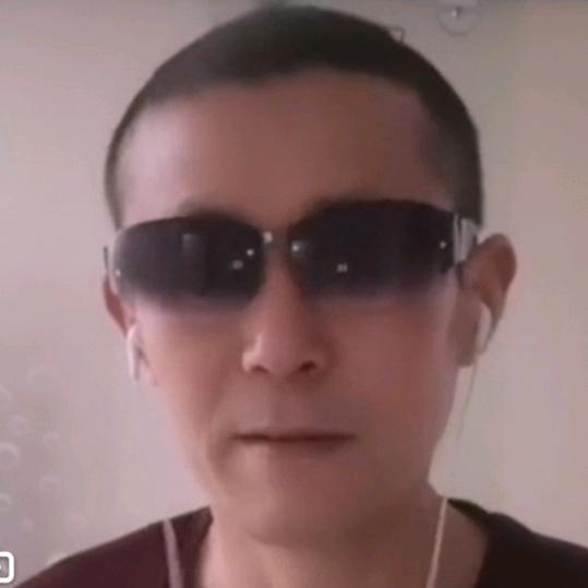 微笑老玩童