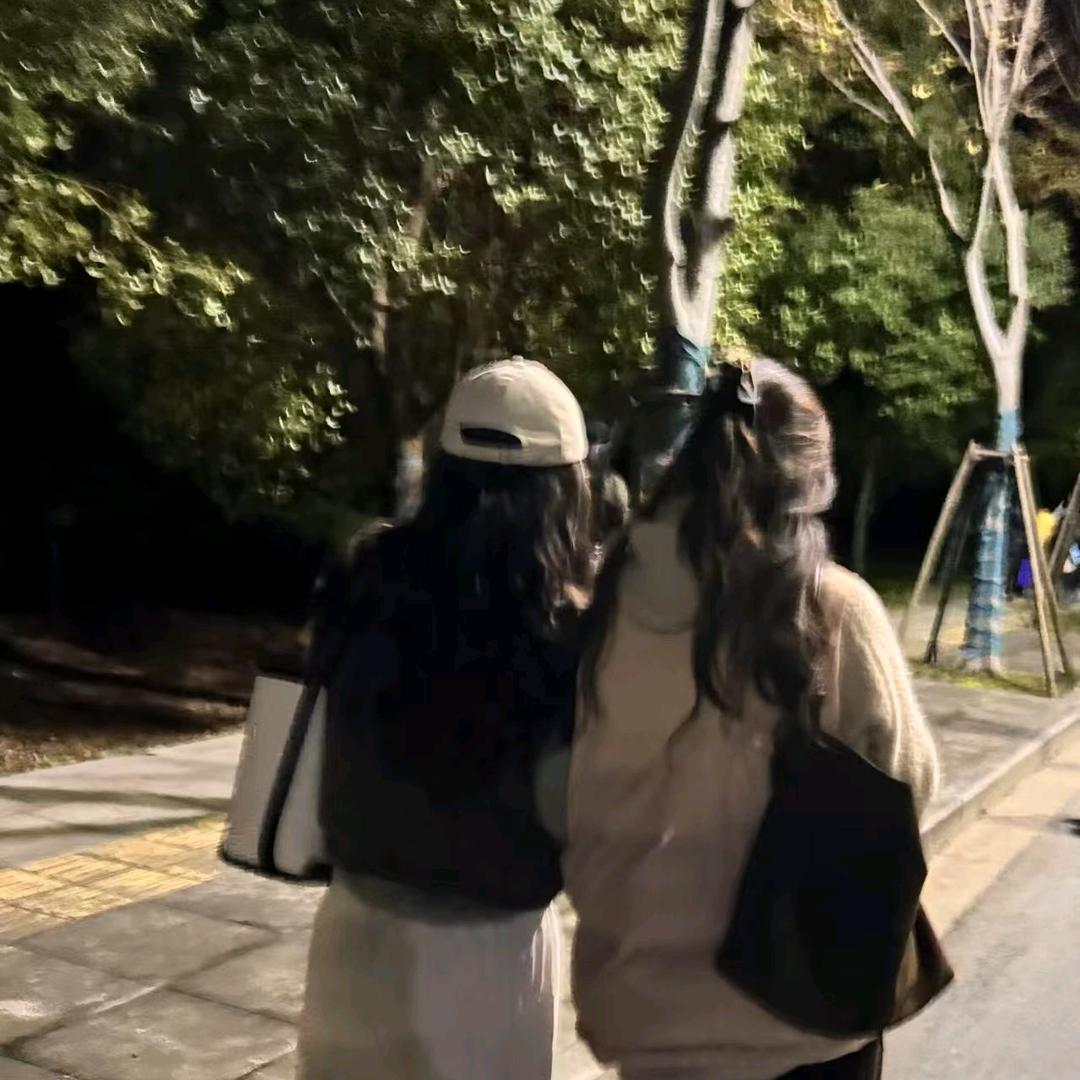 小鹿和栗子的追梦日常