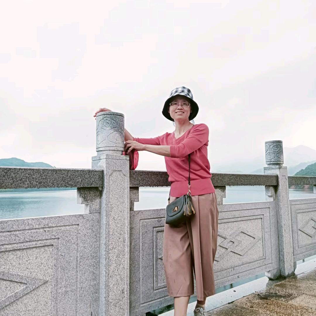 英子爱生活.