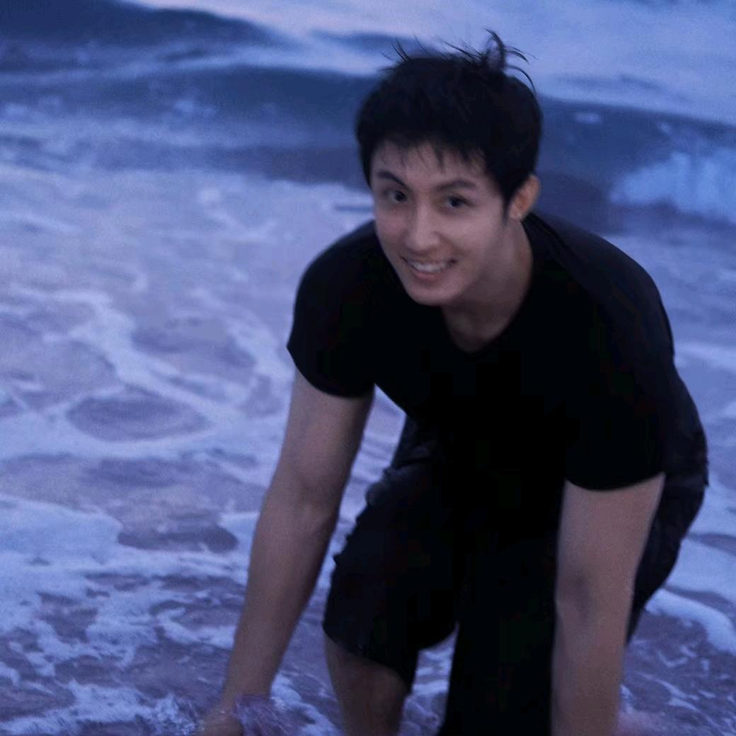 夏明湖畔三明治