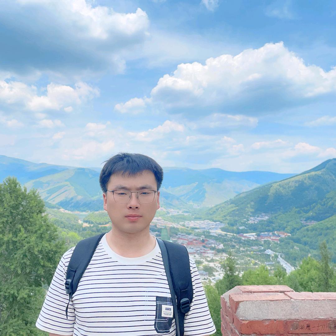 董睿喆