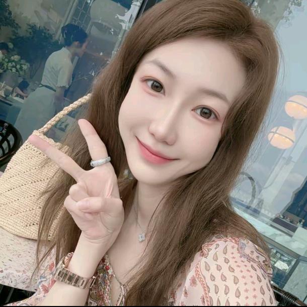 美美私服（爆款穿搭分享）