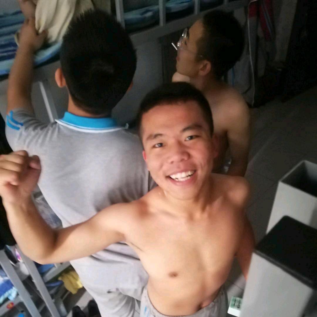 卫勇拉料，倒垃圾，拉中煤