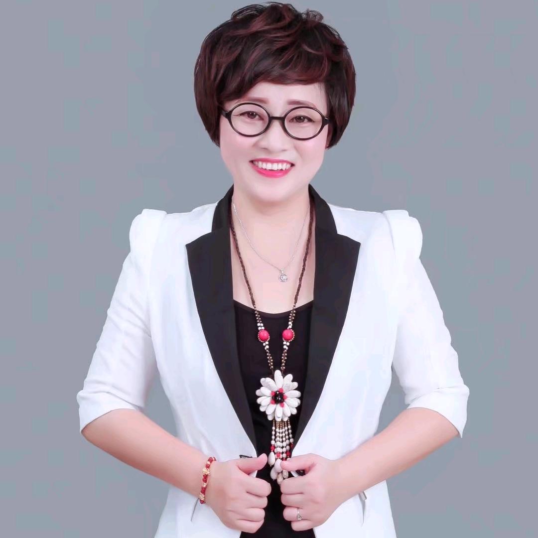 东莞华造美甲美发化妆美容36分校