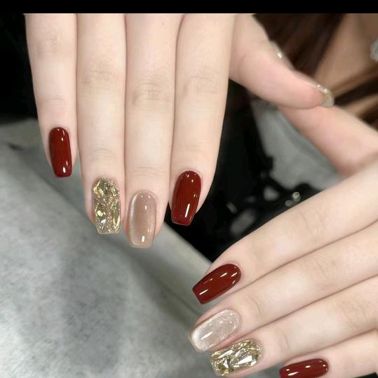 富锦市一鸣美甲美睫店