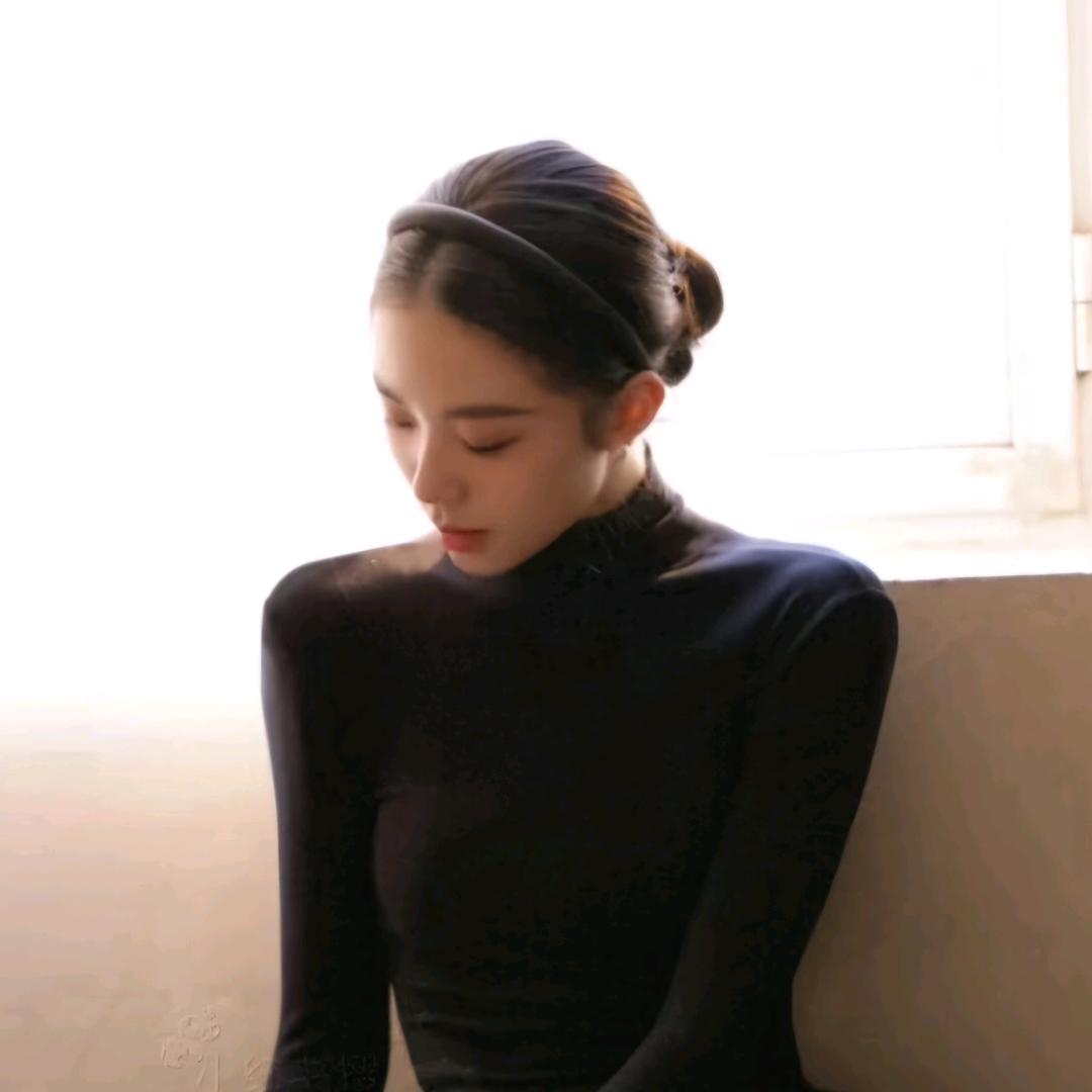 👀