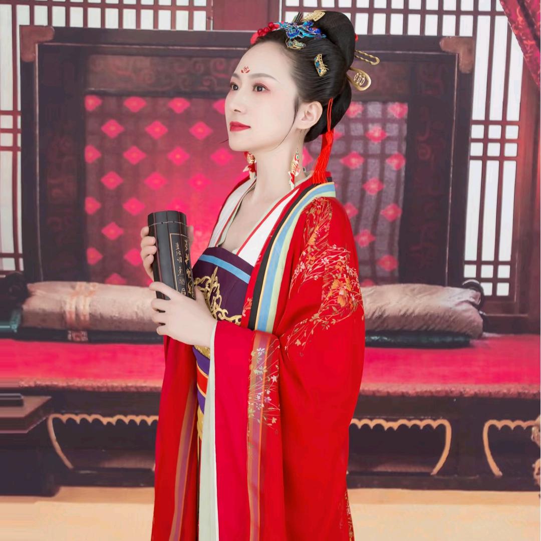 大美姐（每天20：10不见不散）