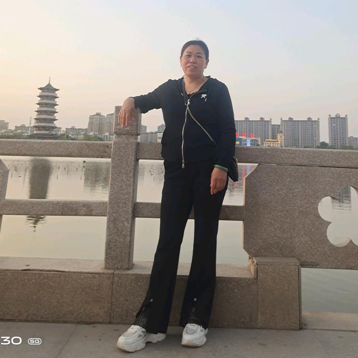 附近100米交友