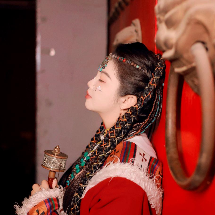 老何的🥳の精致生活🐷🥳