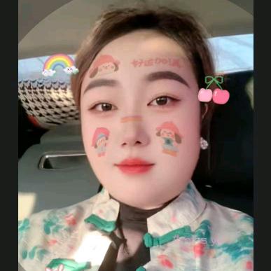 教英语的小丸子