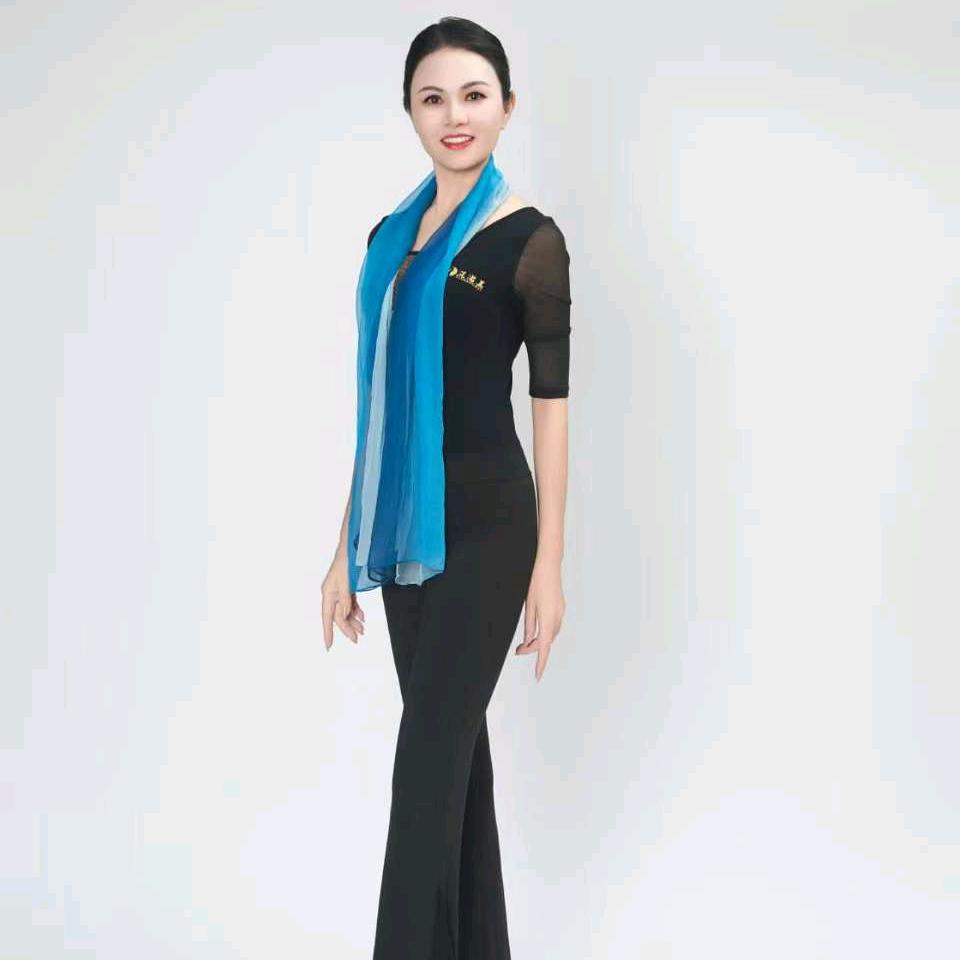 形体·模特·吴兰·