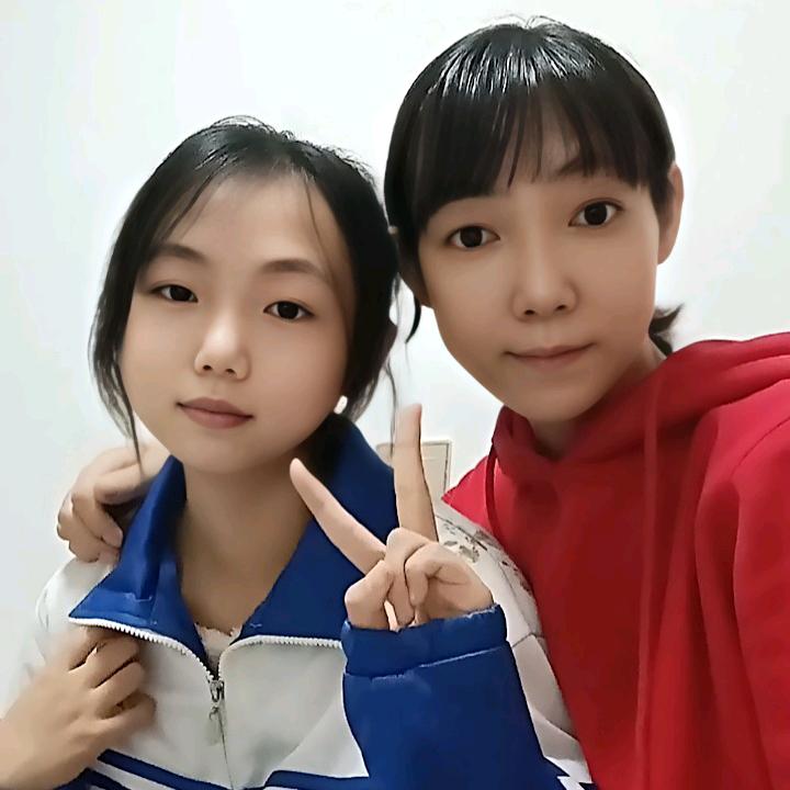 小雯陪妈妈打怪兽