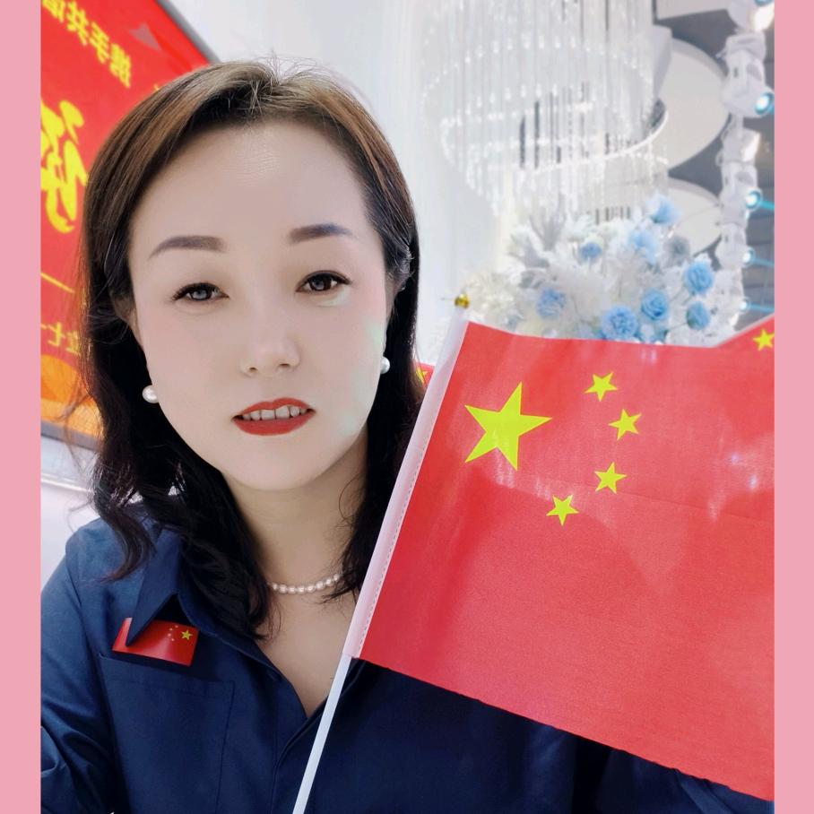 秦唐餐饮邓向玲