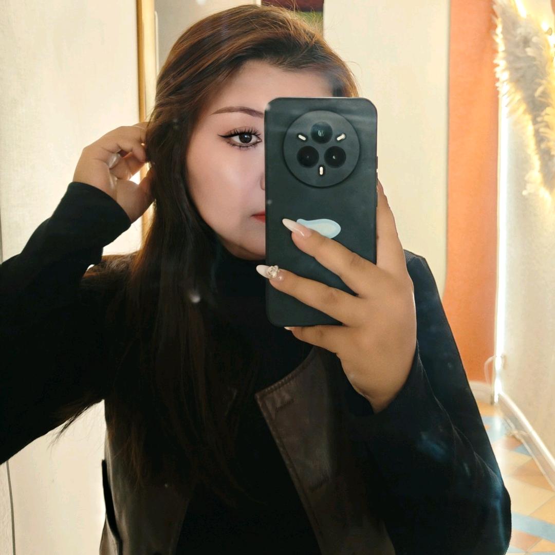 @-艾宝🖤
