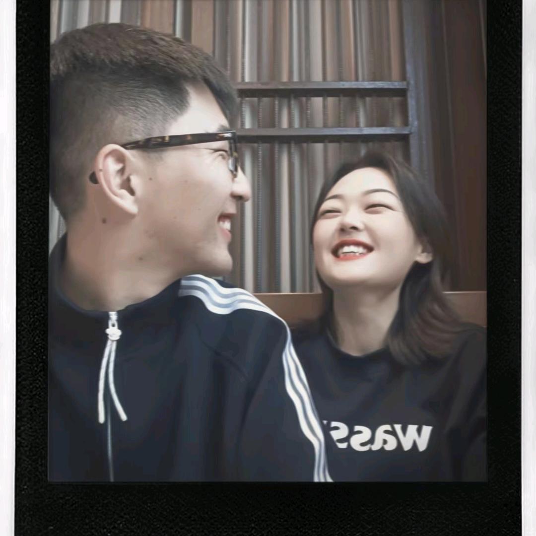 和你一起看月亮