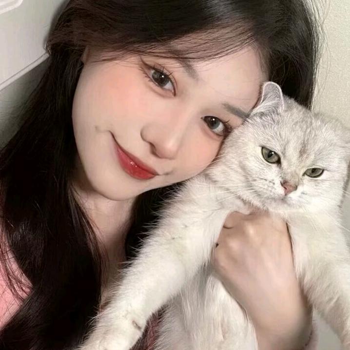 小小和猫咪🐱