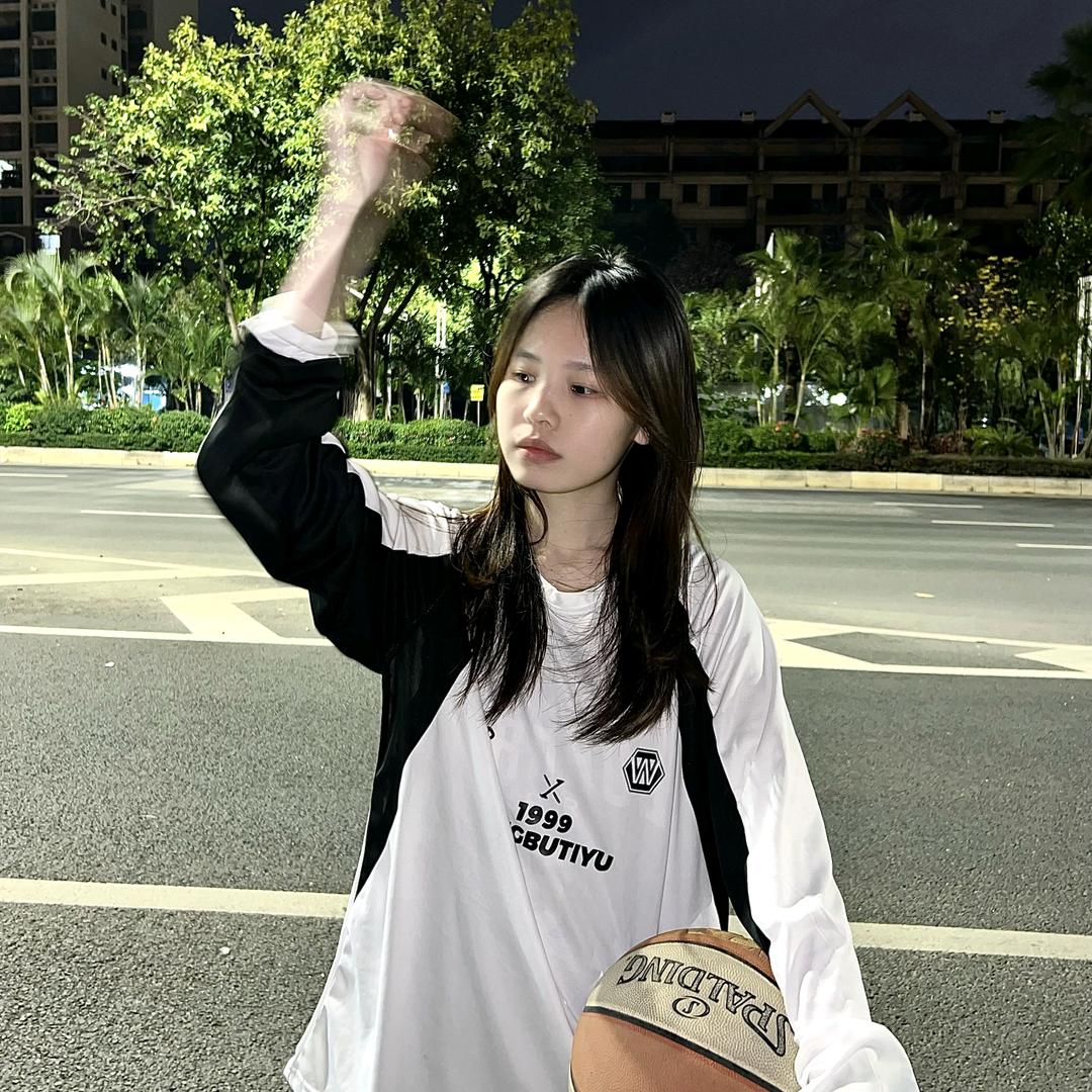 球球大口吃🍊