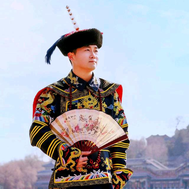 成都小龙哥