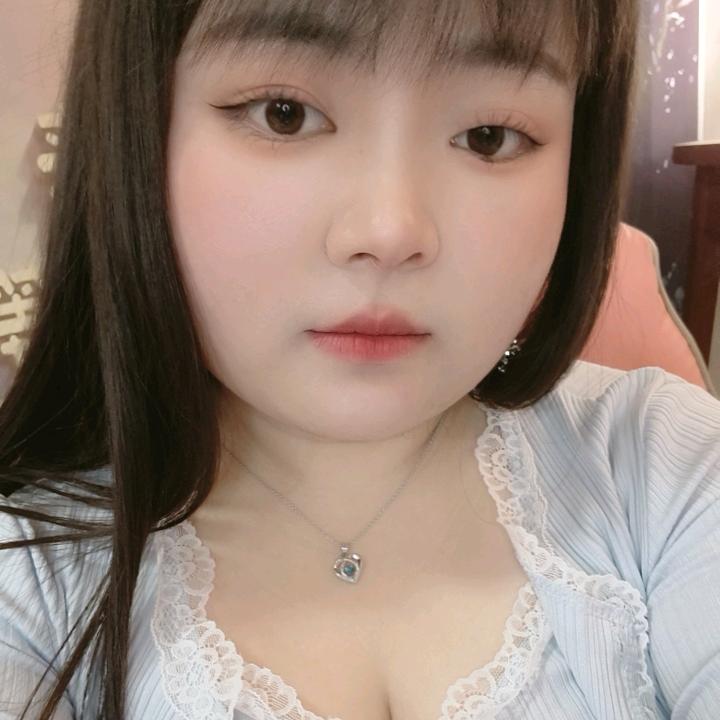 A  美娅