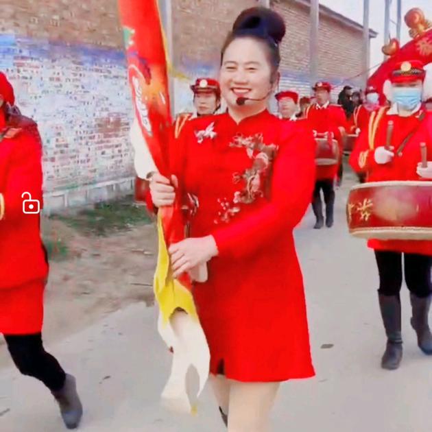 红娘王二凤鼓舞队（2）