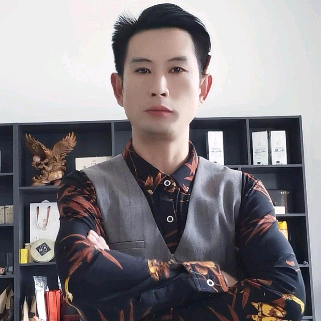 满眼星辰是╰李╯