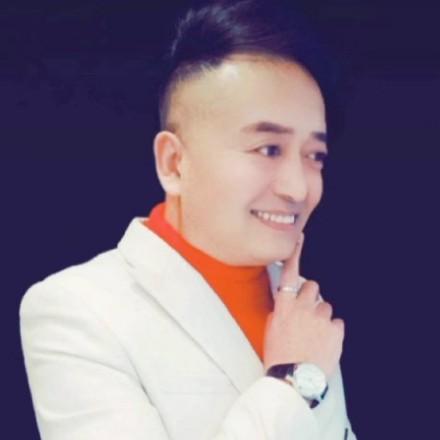 亮亮【乐天然美业】