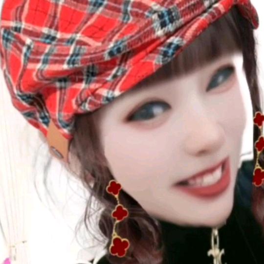 三妞（拒私聊）