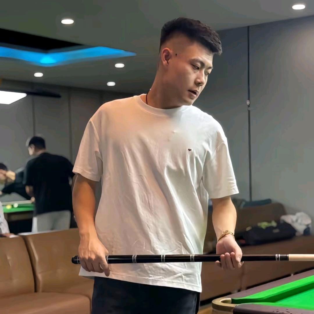 🎱