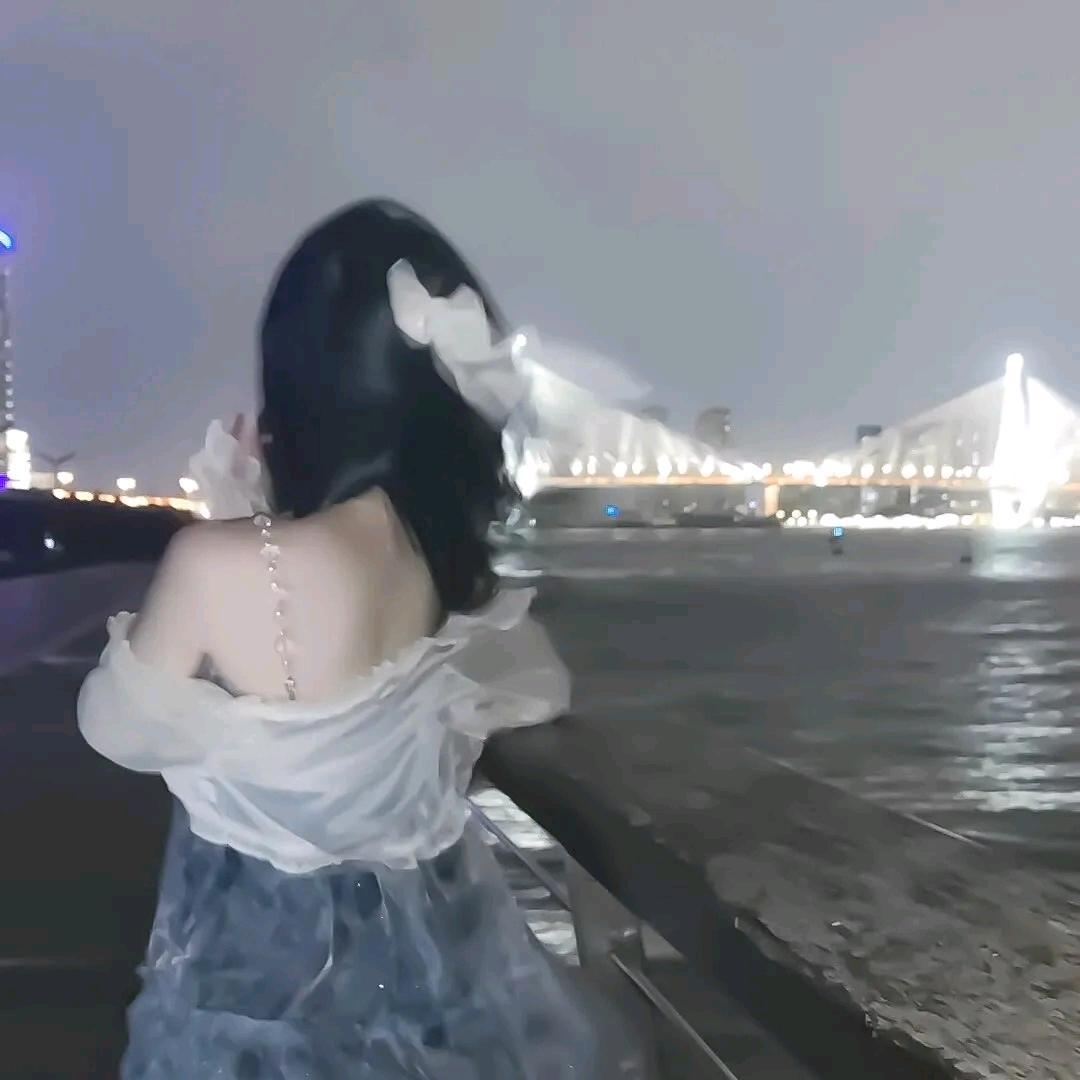 卿月