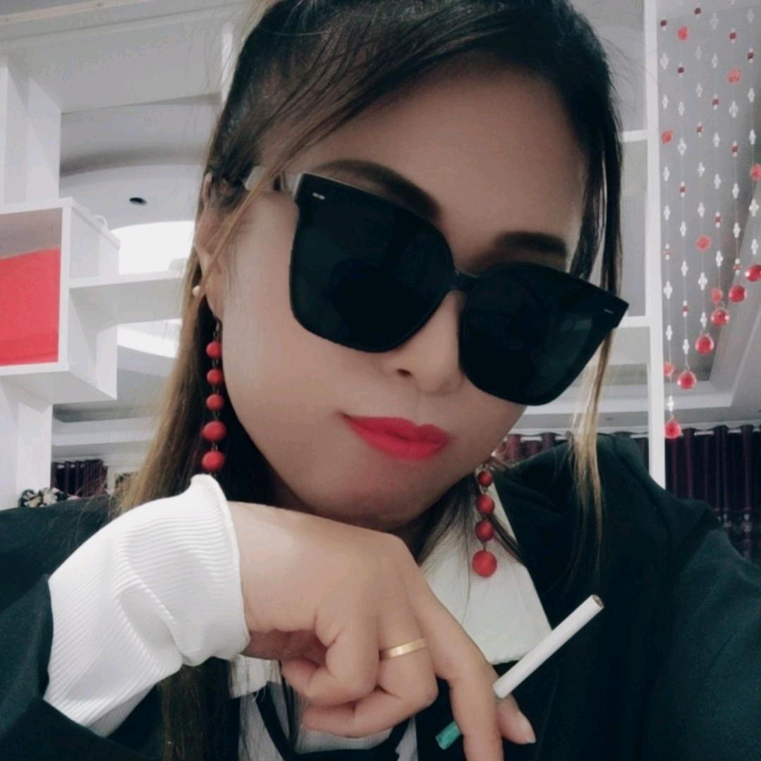 曹丽