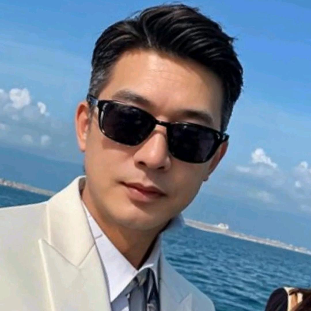 稷霖