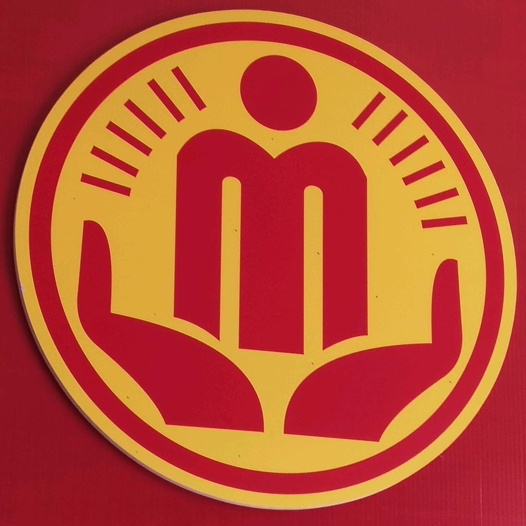 静坐常思自己过，闲谈莫论他人非