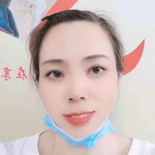 你不努力，谁替你坚强