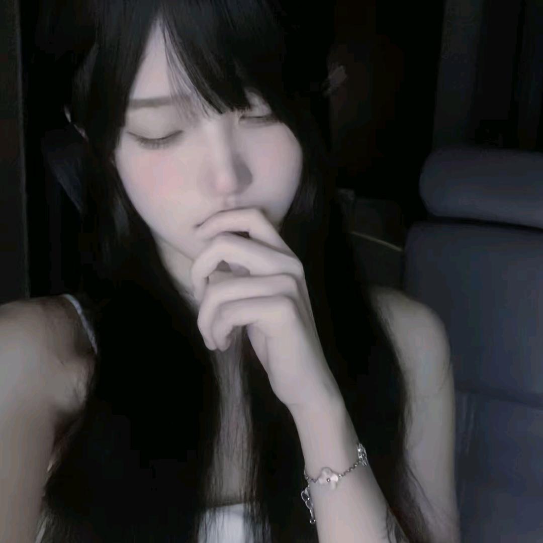 泥嚎我叫七七