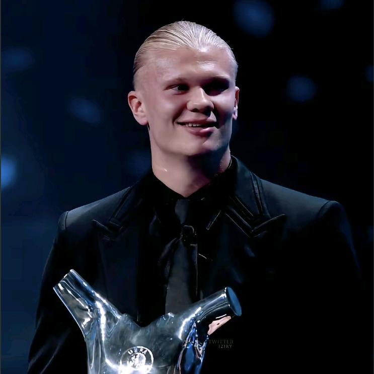 哈兰德不会进球